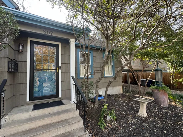 $4,795 | 807 Leonard Street, Austin, TX 78705