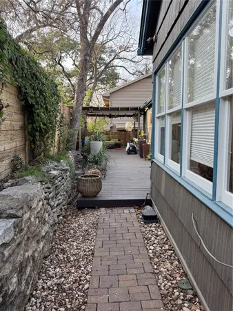 $4,795 | 807 Leonard Street, Austin, TX 78705