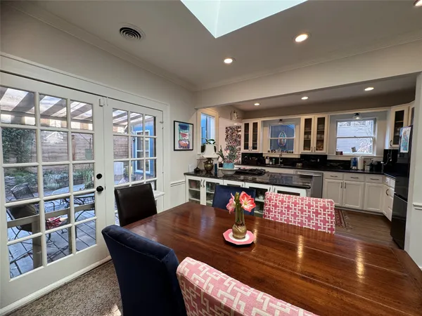 $4,795 | 807 Leonard Street, Austin, TX 78705