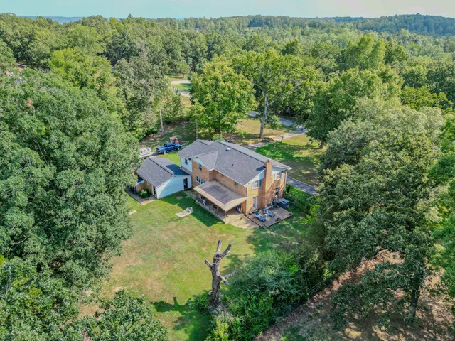 $615,000 | 1219 Woodland Drive, New Johnsonville, TN 37134