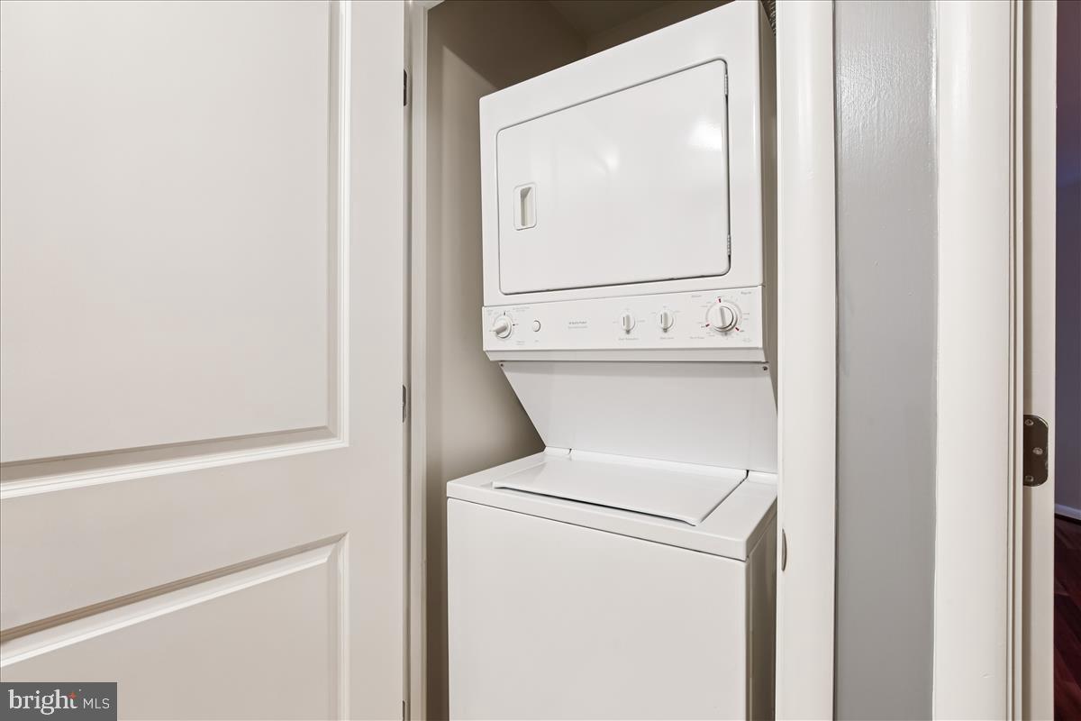 1021 North Garfield Street, Unit 117 Arlington, VA 22201 - Photo 19 of 30 In-unit washer/dryer