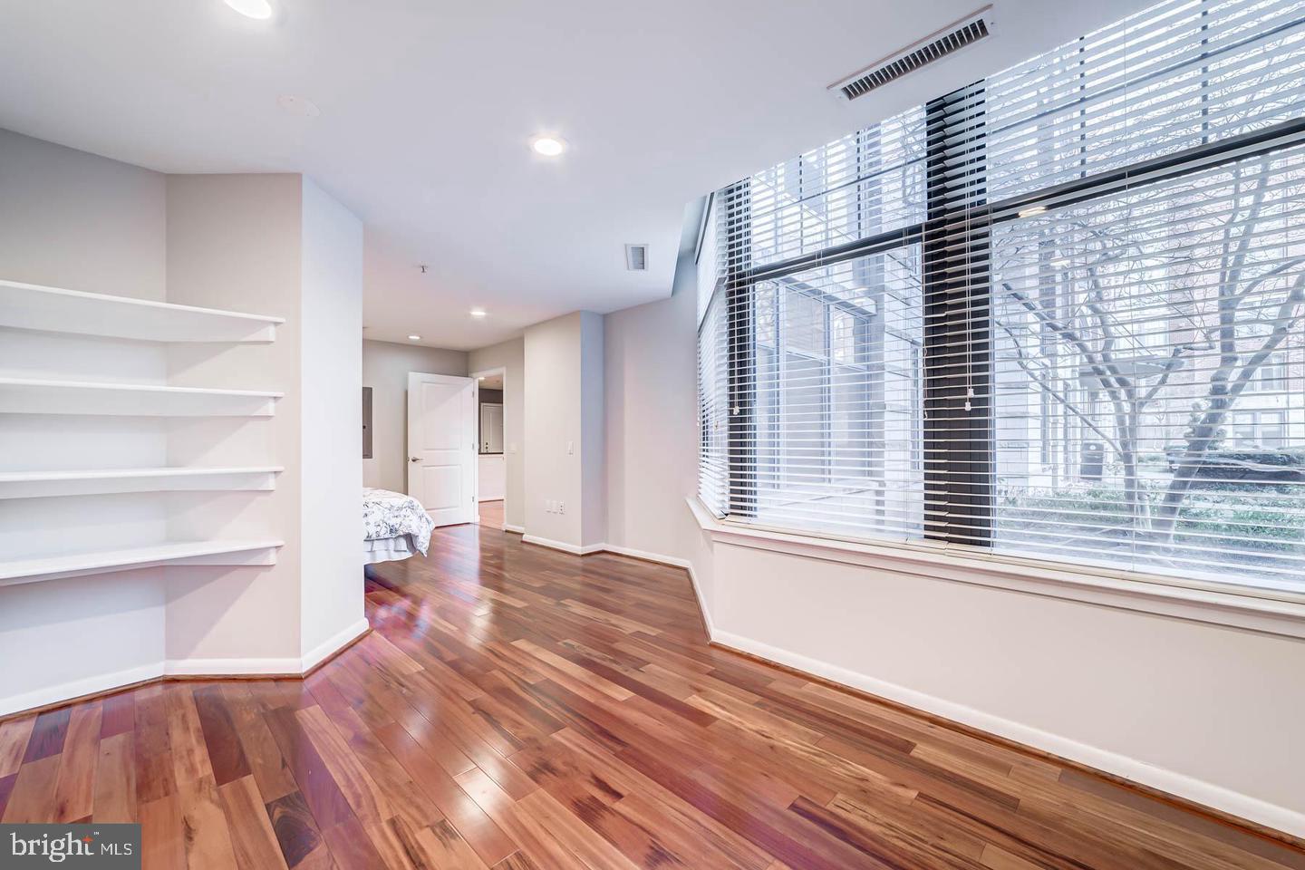 1021 North Garfield Street, Unit 117 Arlington, VA 22201 - Photo 3 of 30 Bedroom with bonus office space or sitting area