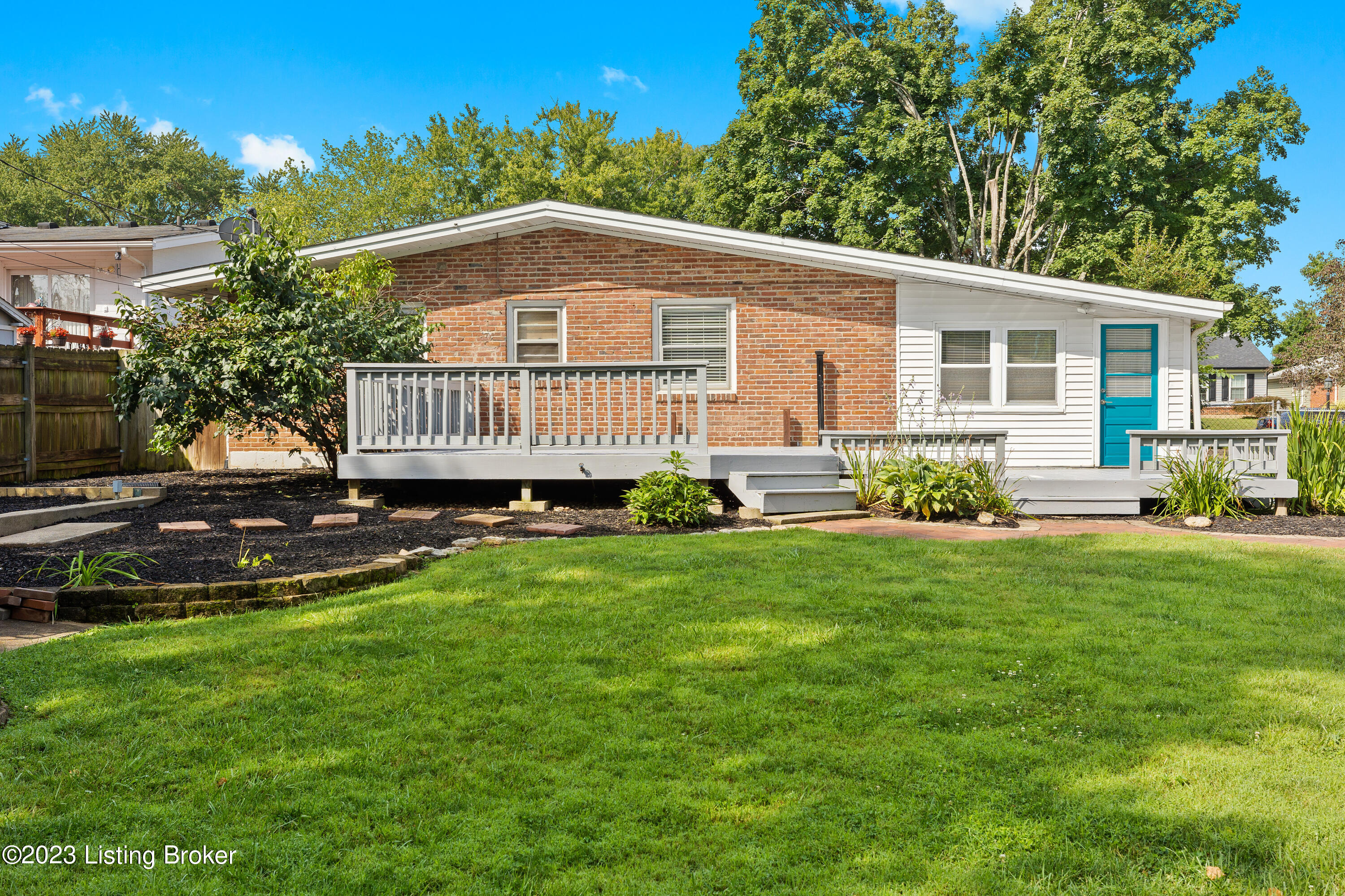 1909 Millgate Road Louisville, KY 40223 - Photo 25 of 34 1909 Millgate Rd-32