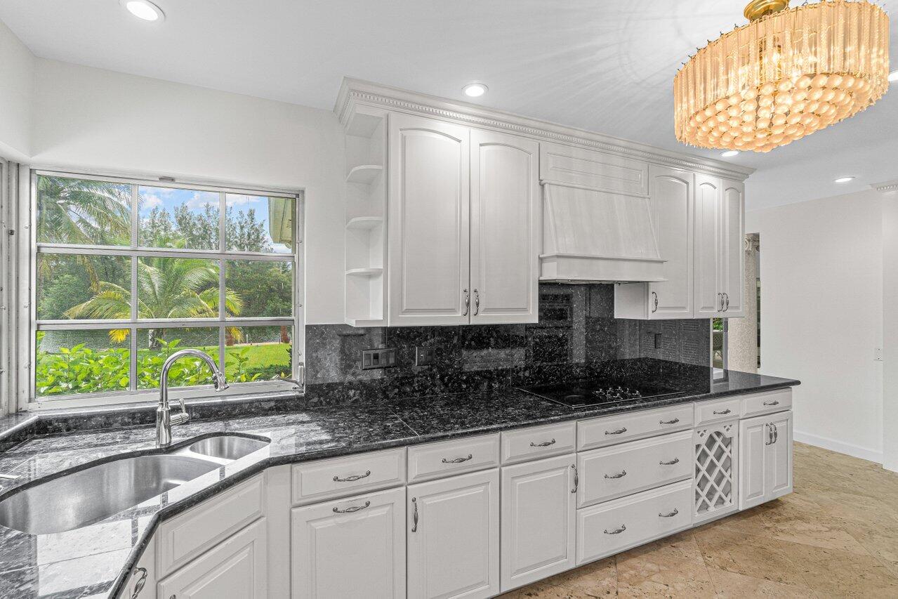 15 Spoonbill Road Manalapan, FL 33462 - Photo 11 of 69 033-15SpoonbillRoad-Lantana-FL-33462-SMA