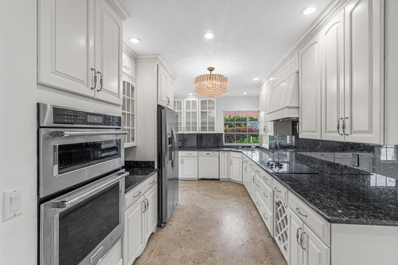 15 Spoonbill Road Manalapan, FL 33462 - Photo 13 of 69 029-15SpoonbillRoad-Lantana-FL-33462-SMA