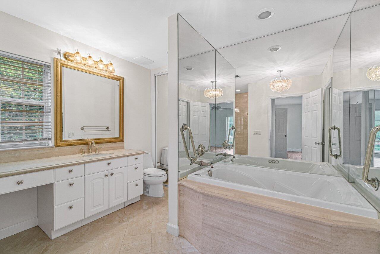 15 Spoonbill Road Manalapan, FL 33462 - Photo 18 of 69 047-15SpoonbillRoad-Lantana-FL-33462-SMA