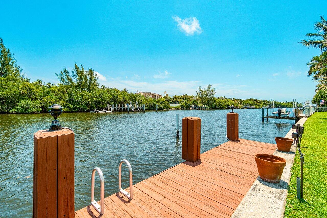 15 Spoonbill Road Manalapan, FL 33462 - Photo 6 of 69 009-15SpoonbillRoad-Lantana-FL-33462-SMA