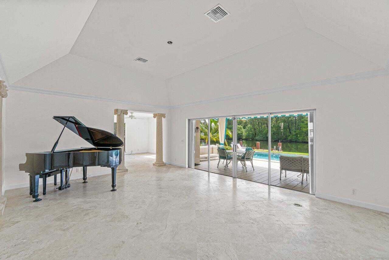 15 Spoonbill Road Manalapan, FL 33462 - Photo 7 of 69 028-15SpoonbillRoad-Lantana-FL-33462-SMA