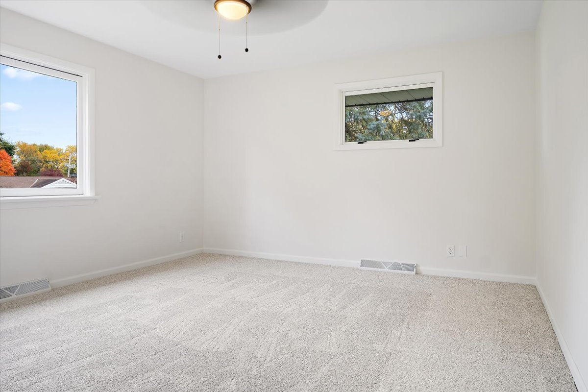 5 Ridgemont Road Normal, IL 61761 - Photo 31 of 58