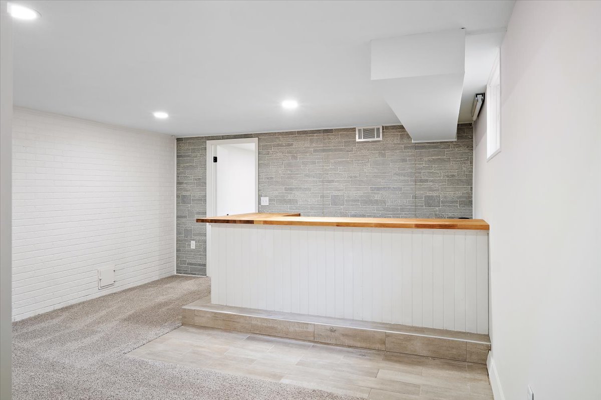 5 Ridgemont Road Normal, IL 61761 - Photo 36 of 58 a view of wooden floor