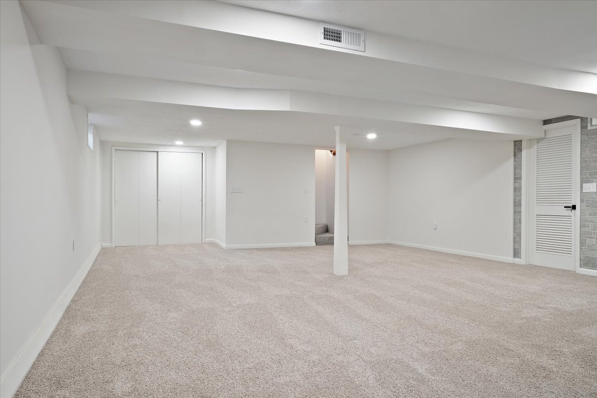 5 Ridgemont Road Normal, IL 61761 - Photo 39 of 58 a view of an empty room