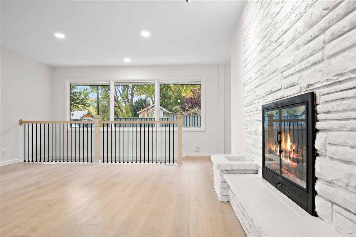 5 Ridgemont Road Normal, IL 61761 - Photo 8 of 58 a view of a room with wooden floor and windows