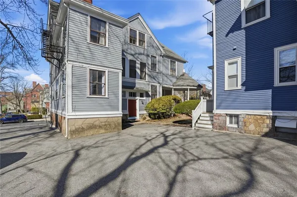 $320,000 | 265 Bowen Street, Unit 2, Providence, RI 02906