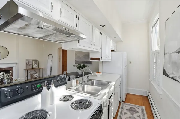 $320,000 | 265 Bowen Street, Unit 2, Providence, RI 02906