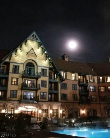 $329,900 | 200 Highway 94, Unit 214, Vernon, NJ 07462