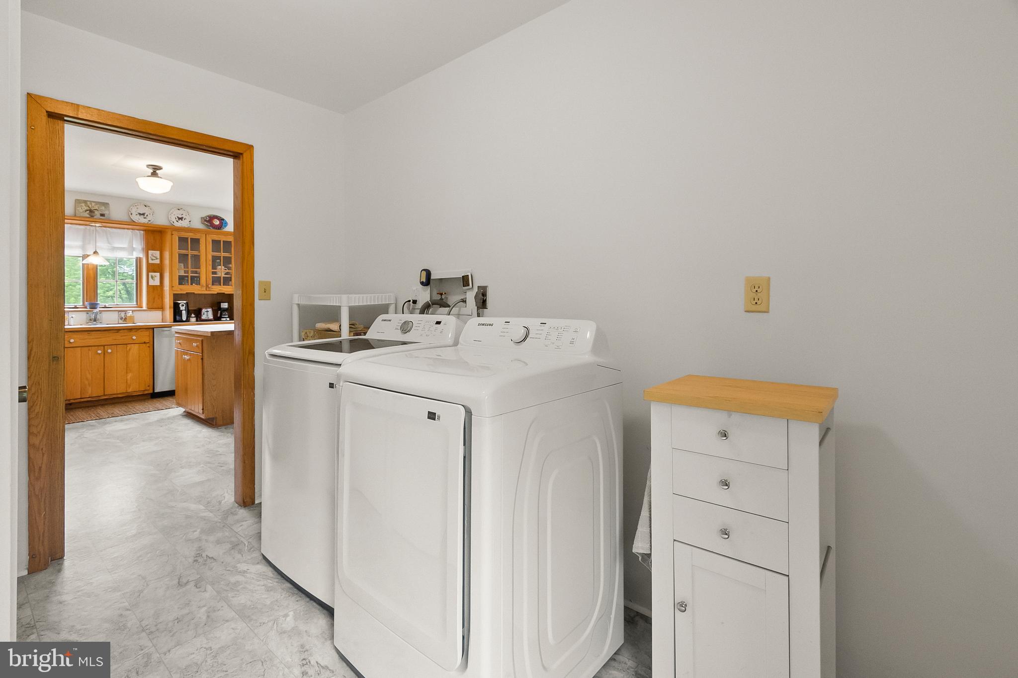 2124 Graves Road Hockessin, DE 19707 - Photo 26 of 86 From their the mudroom/laundry.