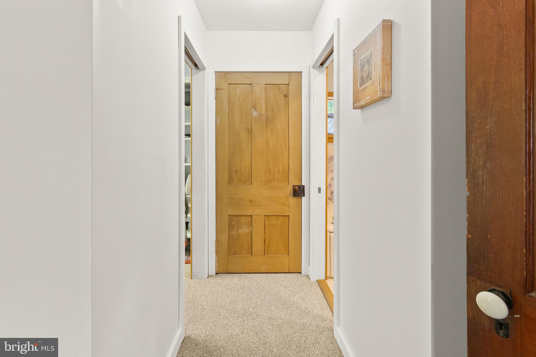 2124 Graves Road Hockessin, DE 19707 - Photo 34 of 86 Closet