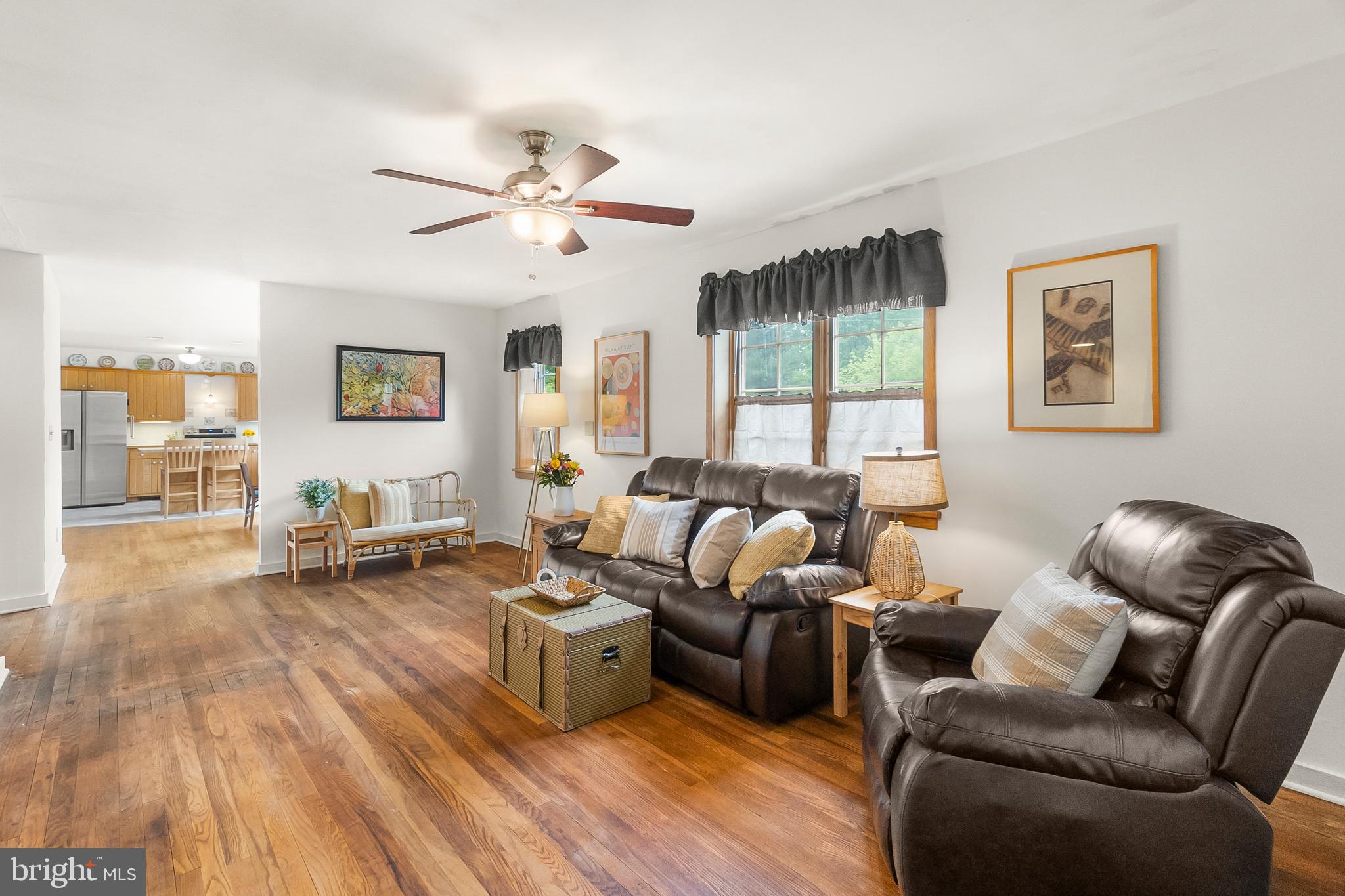 2124 Graves Road Hockessin, DE 19707 - Photo 10 of 86 Nice windows!