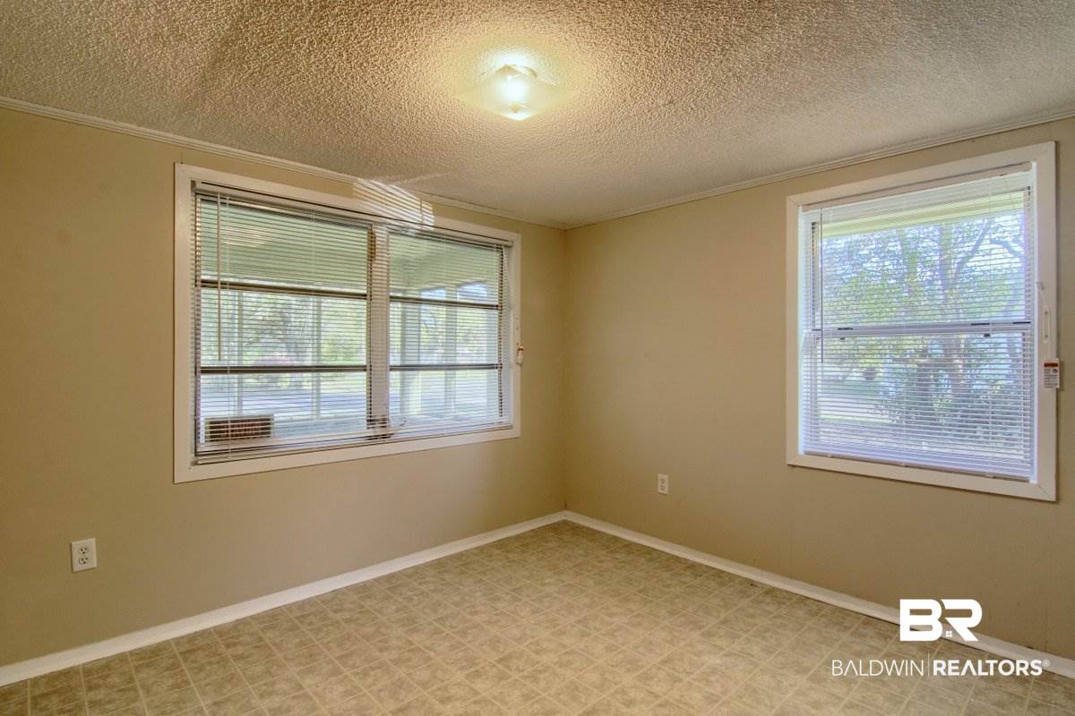 1708 South Cedar Street Foley, AL 36535 - Photo 8 of 14