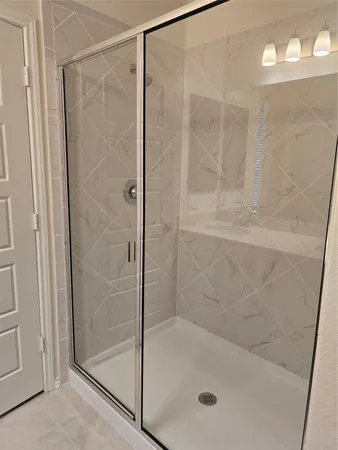 $2,100 | 210 Summit Drive, Lockhart, TX 78644