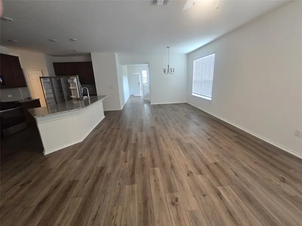 $2,100 | 210 Summit Drive, Lockhart, TX 78644