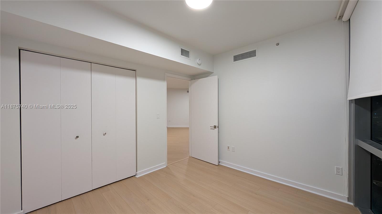 350 South Miami Avenue, Unit 1901 Miami, FL 33130 - Photo 35 of 81