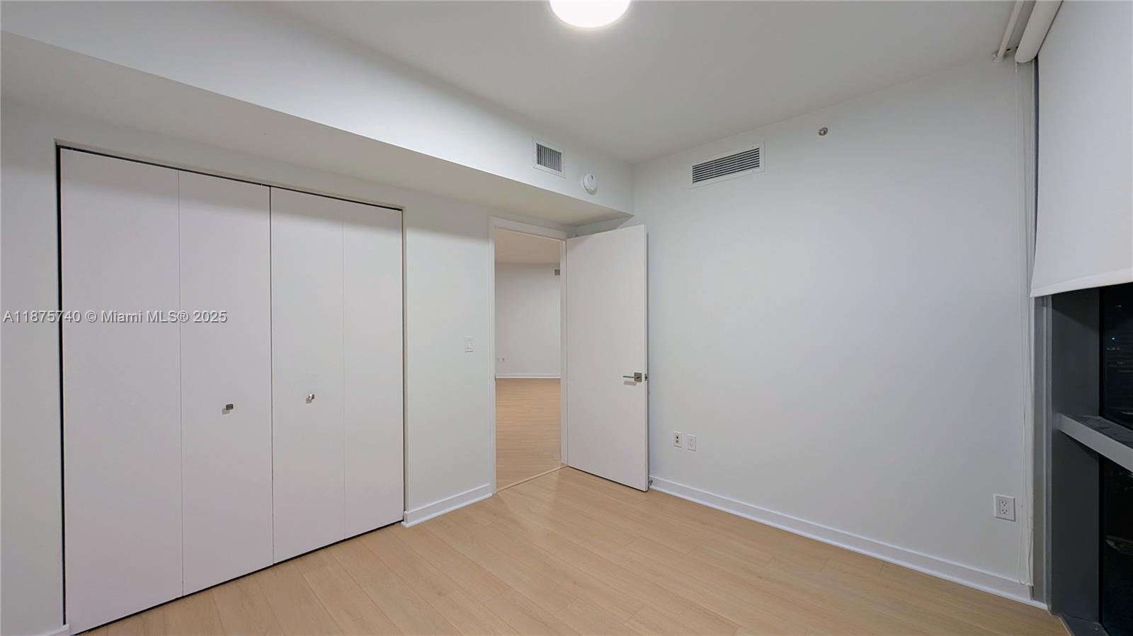 350 South Miami Avenue, Unit 1901 Miami, FL 33130 - Photo 36 of 81