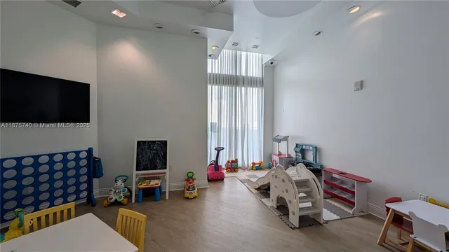 $4,500 | 350 South Miami Avenue, Unit 1901, Miami, FL 33130