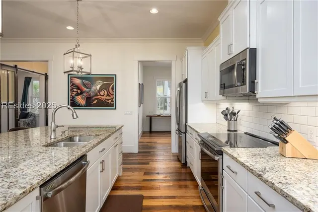 $1,049,000 | 604 Flatwater Drive, Bluffton, SC 29910