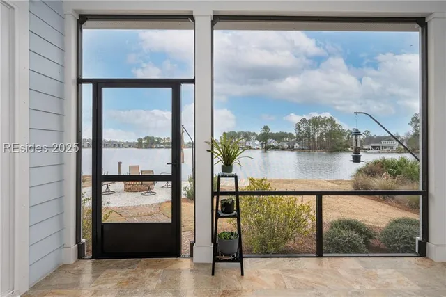 $1,049,000 | 604 Flatwater Drive, Bluffton, SC 29910