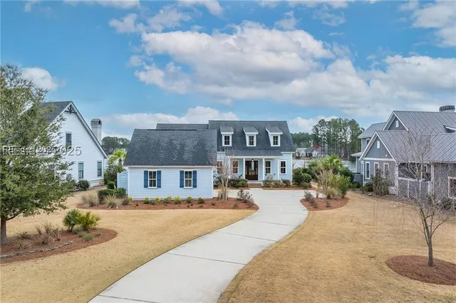 $1,069,000 | 604 Flatwater Drive, Bluffton, SC 29910