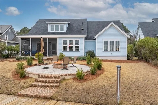 $1,049,000 | 604 Flatwater Drive, Bluffton, SC 29910