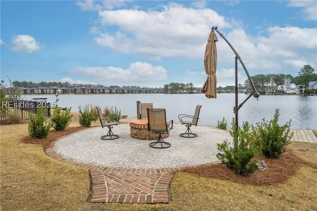 $1,049,000 | 604 Flatwater Drive, Bluffton, SC 29910
