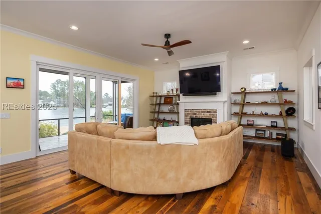 $1,049,000 | 604 Flatwater Drive, Bluffton, SC 29910