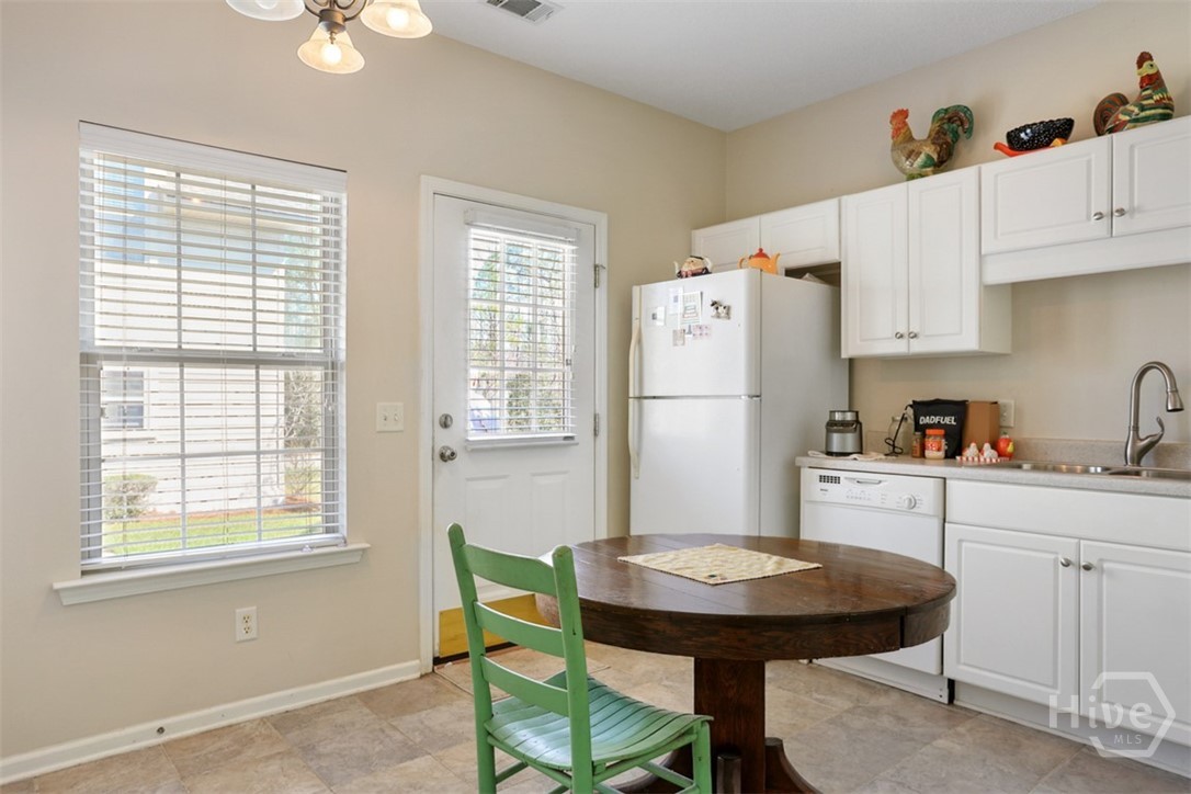 502 Potter Stone Square Pooler, GA 31322 - Photo 9 of 34