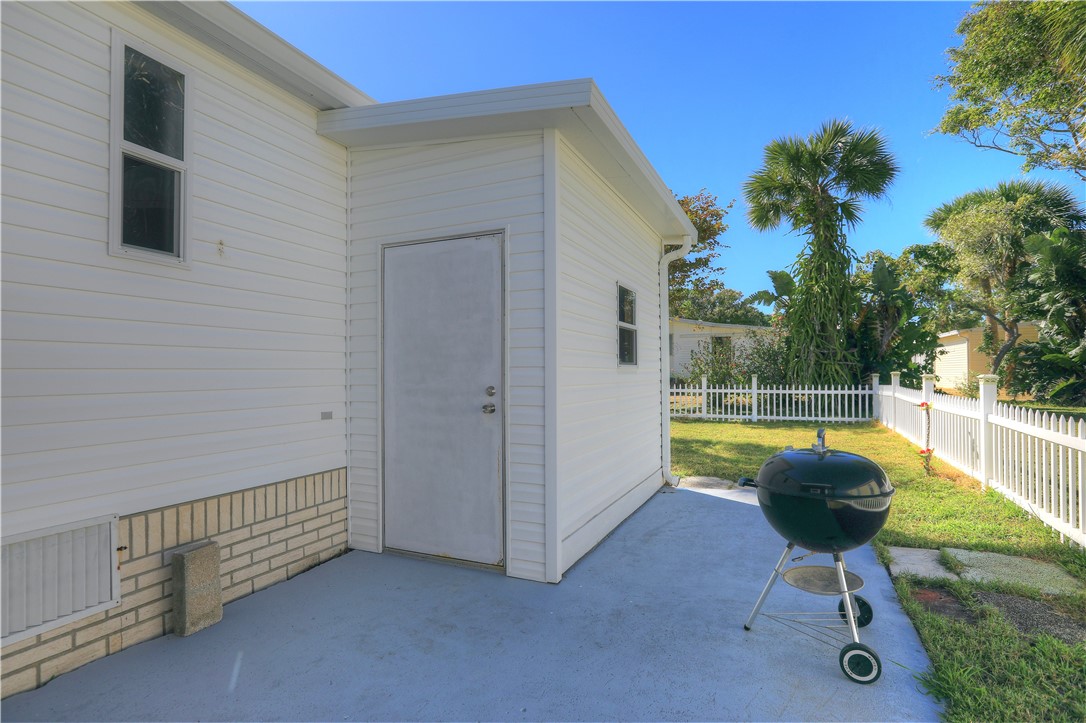 7640 Agawam Road Sebastian, FL 32976 - Photo 7 of 34 Gallery Image 7