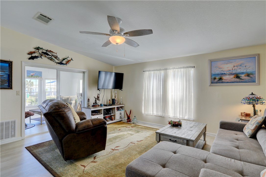 7640 Agawam Road Sebastian, FL 32976 - Photo 9 of 34 Gallery Image 9