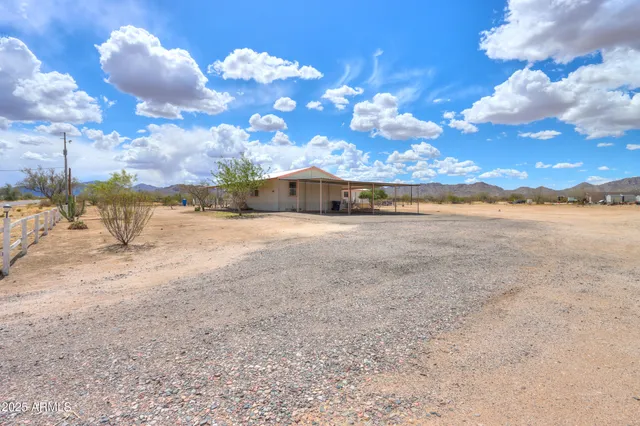 $305,000 | 270 North Ralston Road, Maricopa, AZ 85139