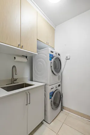 $1,675,000 | 720 Clinton Street, Unit 205, Hoboken, NJ 07030