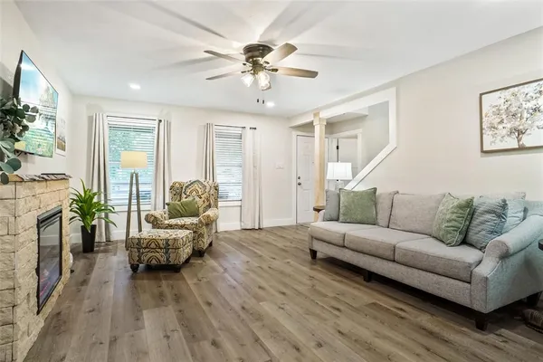 $2,800 | 232 Hiland Lane, Pottsboro, TX 75076