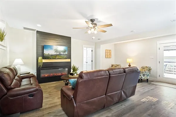 $2,800 | 232 Hiland Lane, Pottsboro, TX 75076