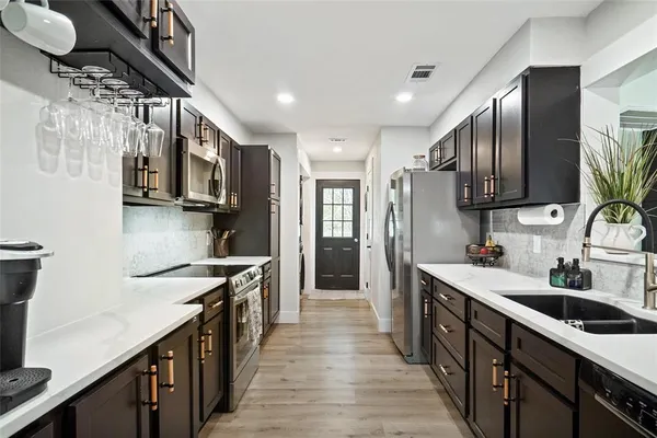 $2,800 | 232 Hiland Lane, Pottsboro, TX 75076