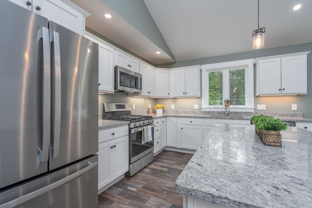 3 Midmark Lane Concord, NH 03301 - Photo 3 of 13