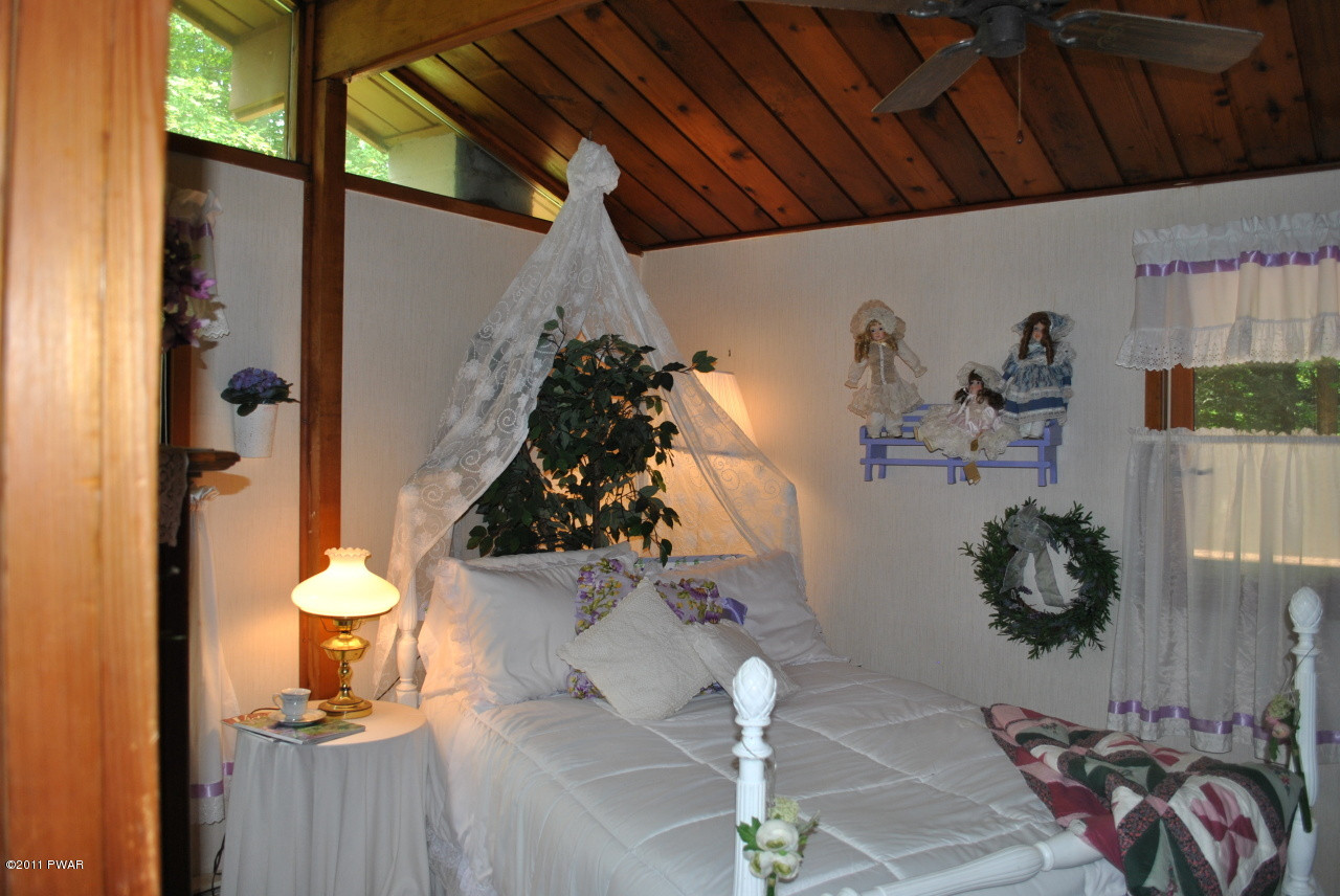 79 Bear Tree Road Lake Ariel, PA 18436 - Photo 13 of 35