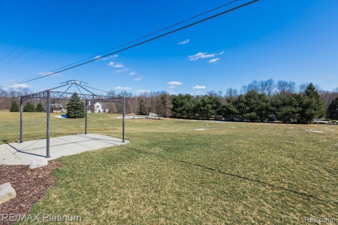 11072 Hibner Road Hartland, MI 48353 - Photo 50 of 52 AB6A9001.jpg