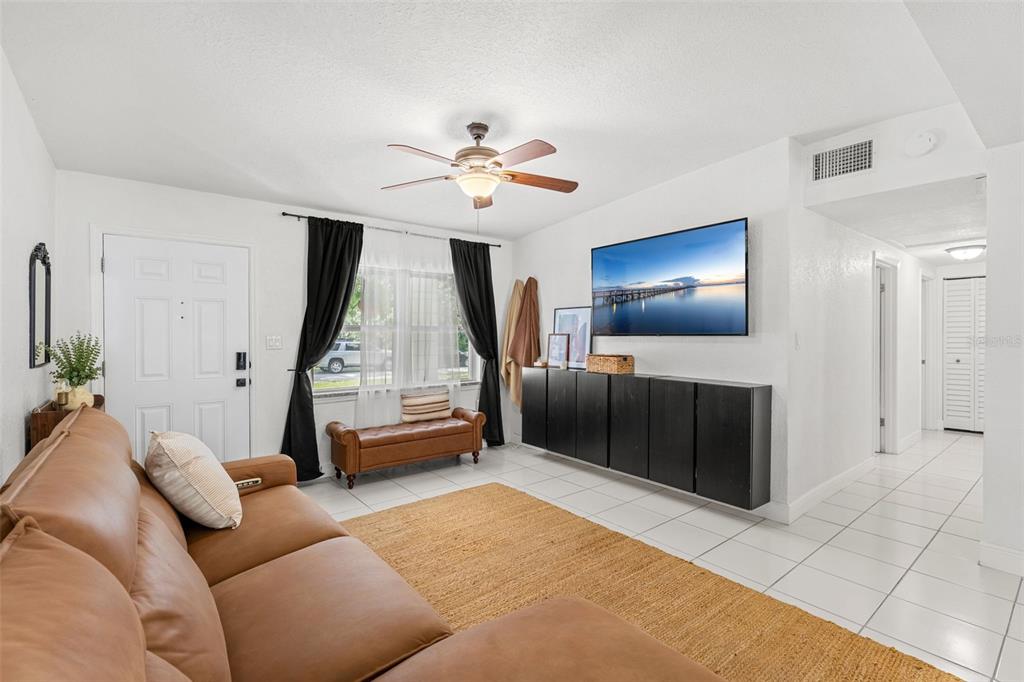 175 Grace Boulevard Altamonte Springs, FL 32714 - Photo 9 of 39