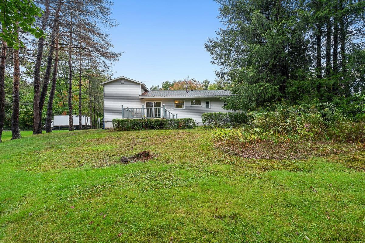279 Vly Road Colonie, NY 12309 - Photo 11 of 55 Photo 11