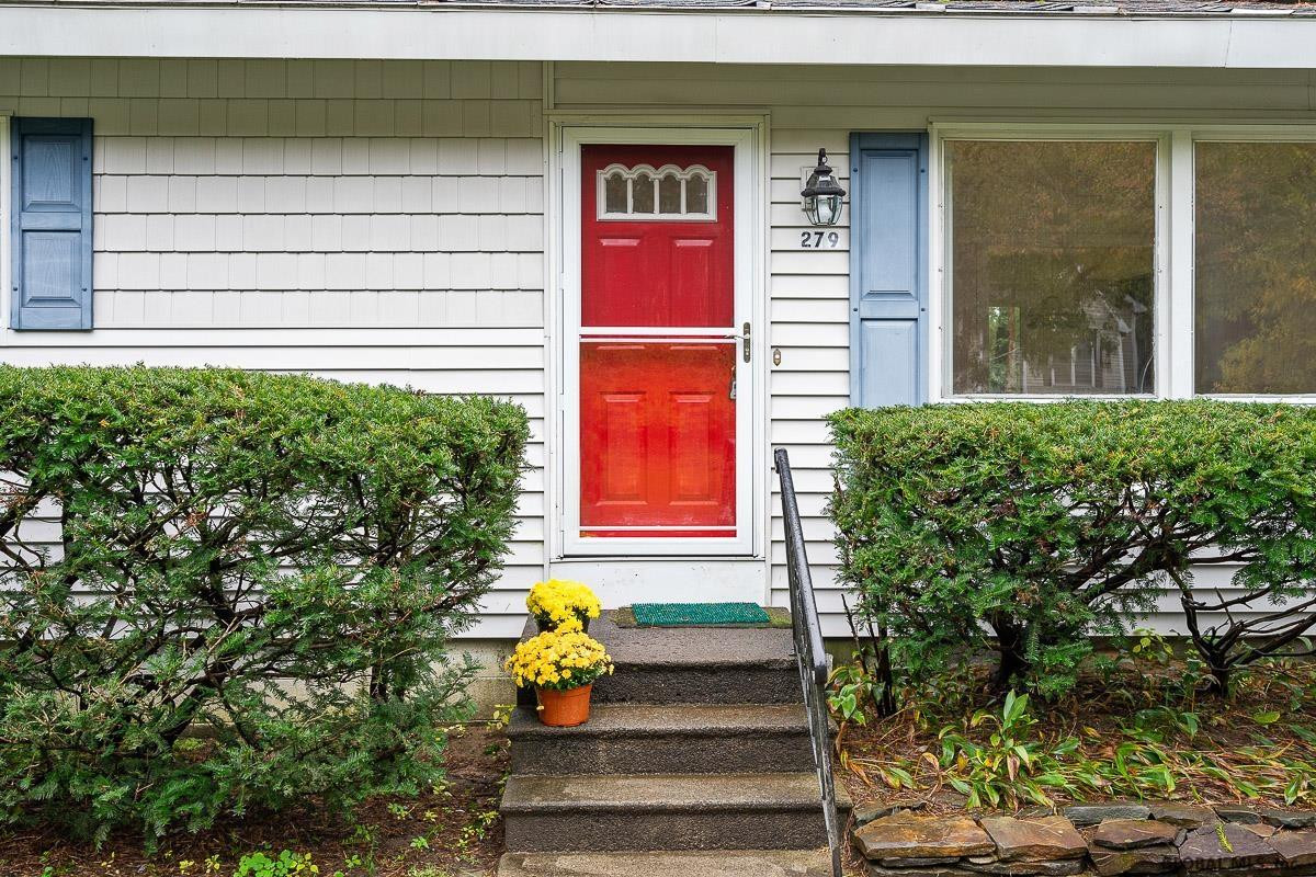 279 Vly Road Colonie, NY 12309 - Photo 4 of 55 Photo 4