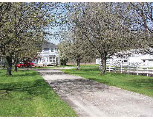 11233 Patterson Road Wakarusa, IN 46573 - Photo 2 of 8