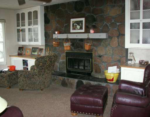 11233 Patterson Road Wakarusa, IN 46573 - Photo 8 of 8